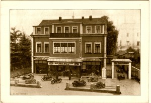 AK 11 300x205 Historie